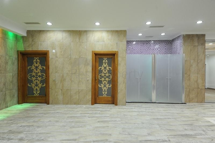 مجمع حديث في منطقة محمودلار - ألانيا