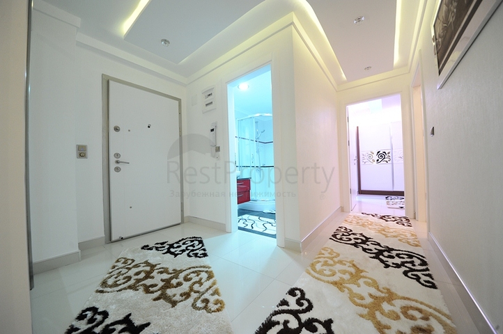 مجمع حديث في منطقة محمودلار - ألانيا