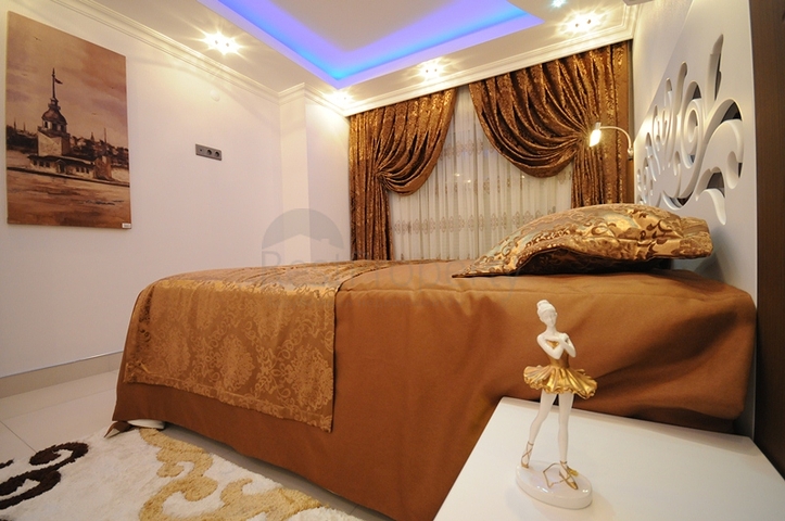 مجمع حديث في منطقة محمودلار - ألانيا