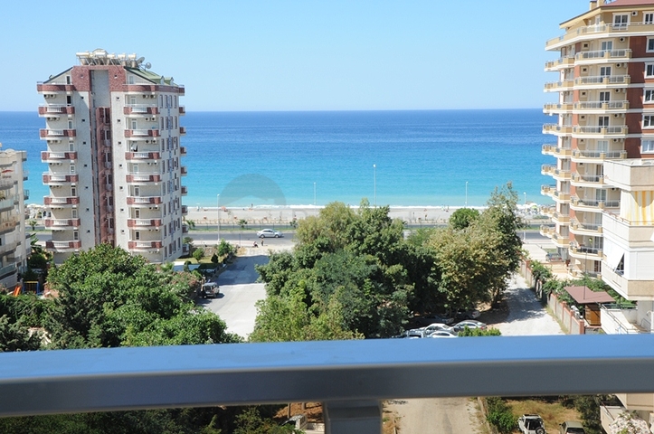 مجمع حديث في منطقة محمودلار - ألانيا