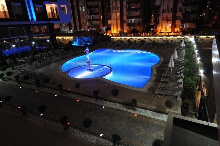 مجمع حديث في منطقة محمودلار - ألانيا