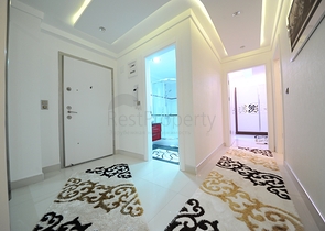 مجمع حديث في منطقة محمودلار - ألانيا