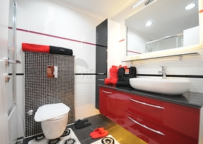 مجمع حديث في منطقة محمودلار - ألانيا