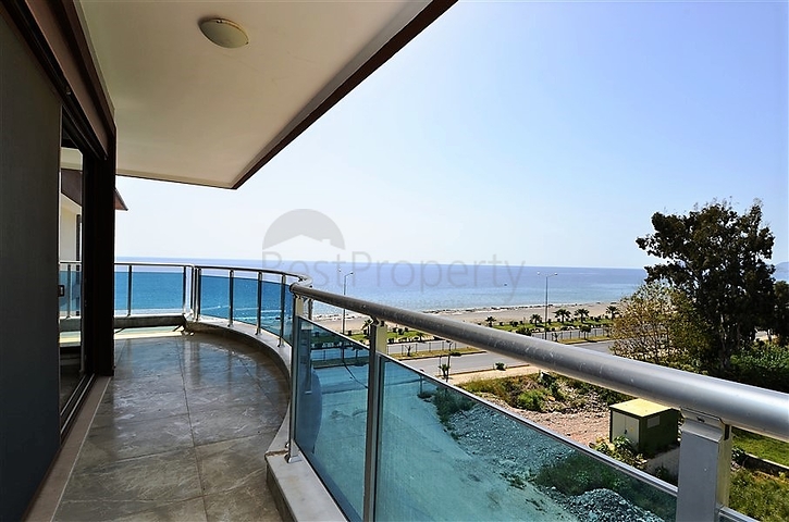 شقة على البحر مباشرة في كاستل / الانيا 