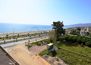 شقة على البحر مباشرة في كاستل / الانيا 