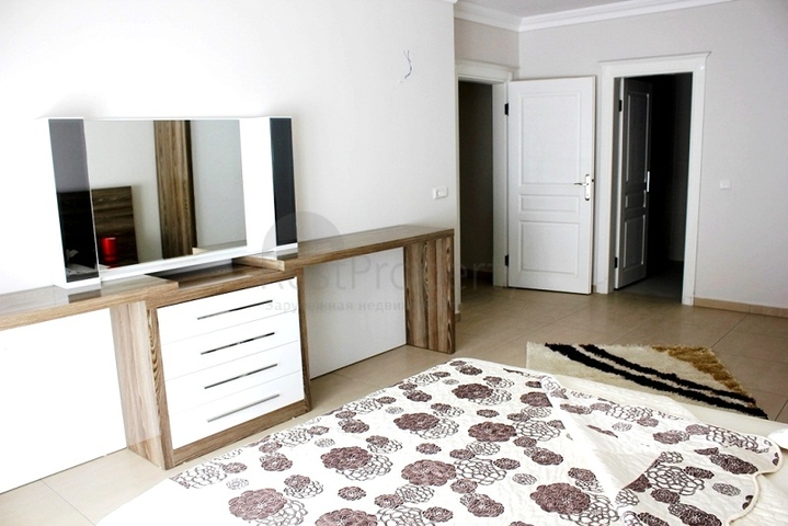 شقق مختلفة ضمن مجمع في وسط ومركز المدينة 