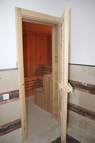 شقق مختلفة ضمن مجمع في وسط ومركز المدينة 