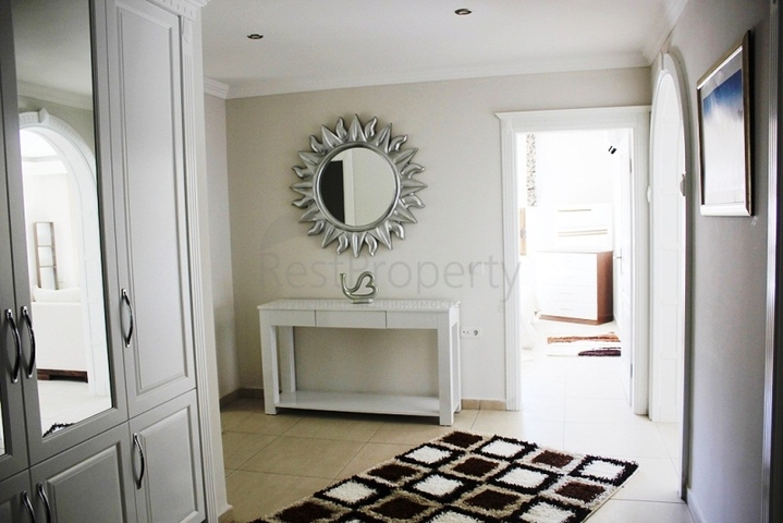 شقق مختلفة ضمن مجمع في وسط ومركز المدينة 