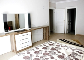 شقق مختلفة ضمن مجمع في وسط ومركز المدينة 