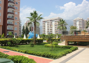 شقق مختلفة ضمن مجمع في وسط ومركز المدينة 