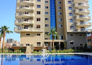 شقق مختلفة ضمن مجمع في وسط ومركز المدينة 