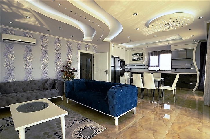 شقة واسعة على البحر مباشرة في الانيا / كاستل