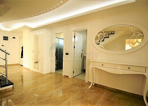 شقة واسعة على البحر مباشرة في الانيا / كاستل