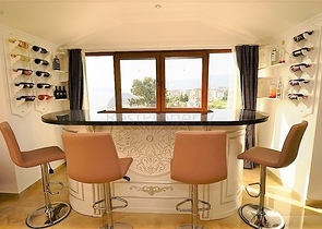 شقة واسعة على البحر مباشرة في الانيا / كاستل