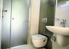 شقة واسعة على البحر مباشرة في الانيا / كاستل