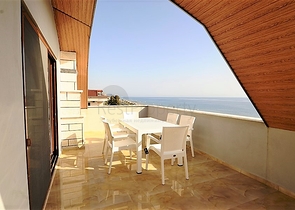 شقة واسعة على البحر مباشرة في الانيا / كاستل