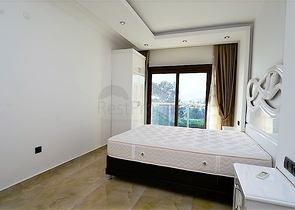 شقة واسعة على البحر مباشرة في الانيا / كاستل