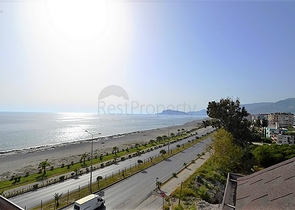 شقة واسعة على البحر مباشرة في الانيا / كاستل