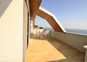 شقة واسعة على البحر مباشرة في الانيا / كاستل