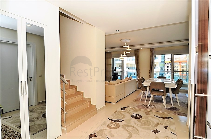 شقة دوبلكس بثلاث غرف نوم وصالة في كاستيل / الانيا 