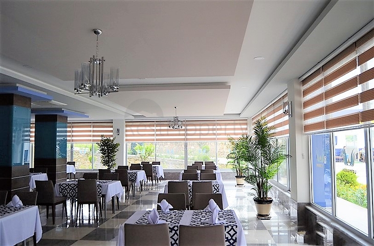 شقة دوبلكس بثلاث غرف نوم وصالة في كاستيل / الانيا 