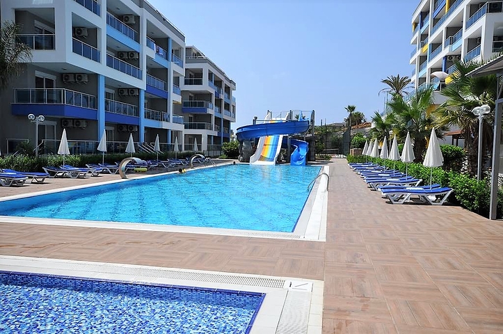 شقة دوبلكس بثلاث غرف نوم وصالة في كاستيل / الانيا 