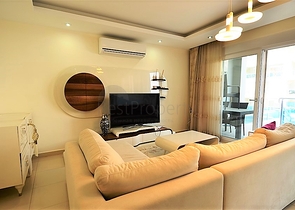 شقة دوبلكس بثلاث غرف نوم وصالة في كاستيل / الانيا 