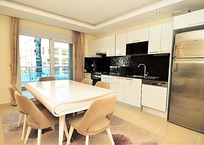 شقة دوبلكس بثلاث غرف نوم وصالة في كاستيل / الانيا 