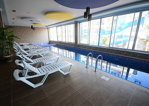 شقة دوبلكس بثلاث غرف نوم وصالة في كاستيل / الانيا 