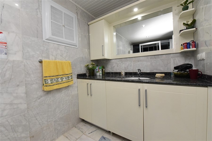 اطلالة بحر - مجمع فاخر - غرفتين وصالة مفروشة - توسمور / الانيا 