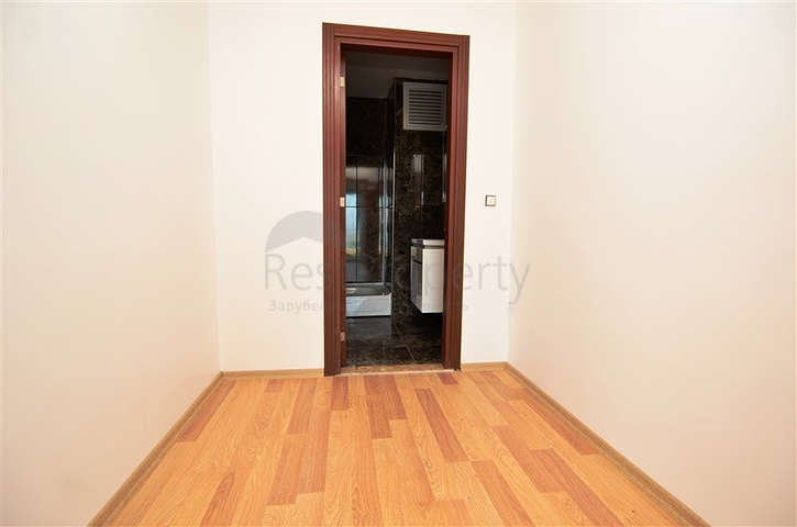 شقق ودوبلكس ضمن مجمع سكني حديث قريب من البحر في كارجي جاك / الانيا 