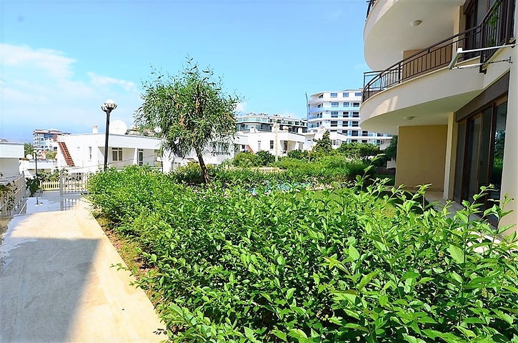 شقق ودوبلكس ضمن مجمع سكني حديث قريب من البحر في كارجي جاك / الانيا 