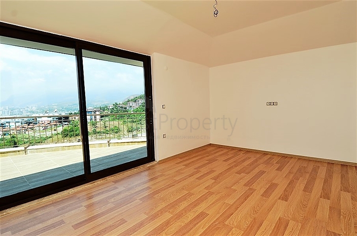 شقق ودوبلكس ضمن مجمع سكني حديث قريب من البحر في كارجي جاك / الانيا 