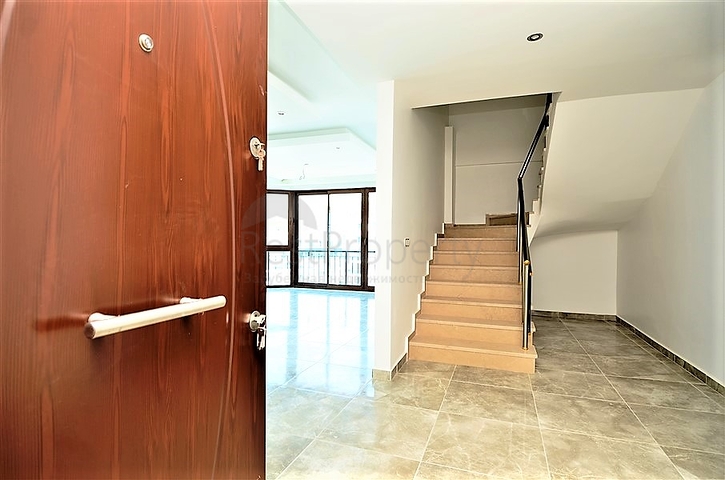 شقق ودوبلكس ضمن مجمع سكني حديث قريب من البحر في كارجي جاك / الانيا 