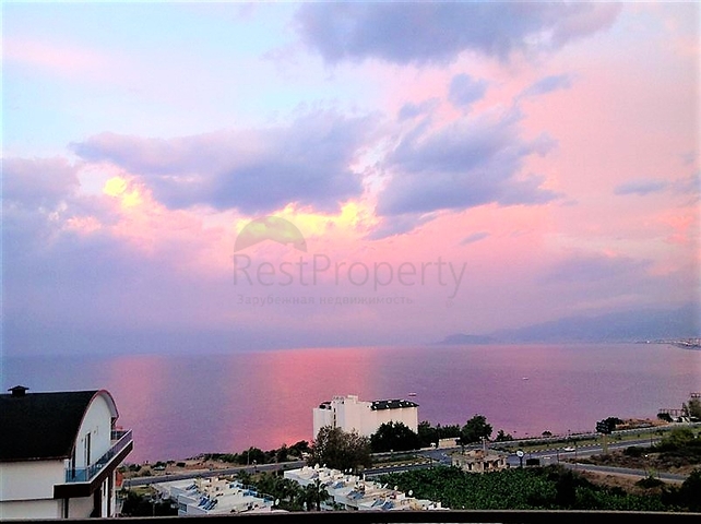 شقق ودوبلكس ضمن مجمع سكني حديث قريب من البحر في كارجي جاك / الانيا 