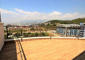 شقق ودوبلكس ضمن مجمع سكني حديث قريب من البحر في كارجي جاك / الانيا 