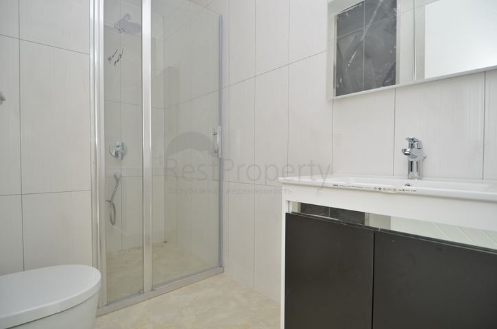 شقق باطلالة مميزة ضمن مجمع سكني اول صف على البحر - كارجي جاك / الانيا 