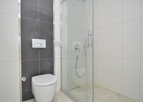 شقق باطلالة مميزة ضمن مجمع سكني اول صف على البحر - كارجي جاك / الانيا 