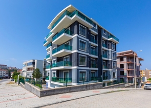 مجمع سكني حديث في افسلار / الانيا 