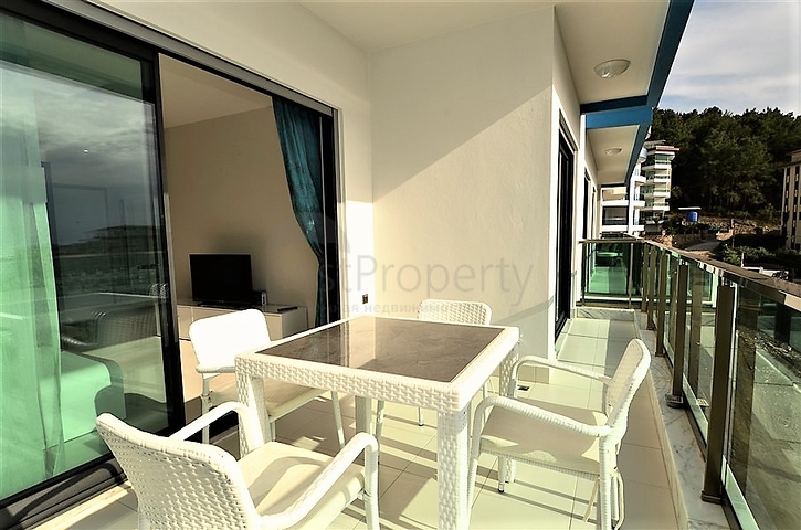 اطلالة بحر - شقة غرفة نوم وصالة ضمن مجمع خمس نجوم في الانيا  