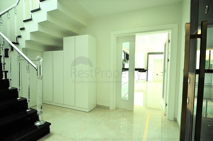 اطلالة بحر مباشرة - دوبلكس فاخرة لعشاق التميز - في الانيا 