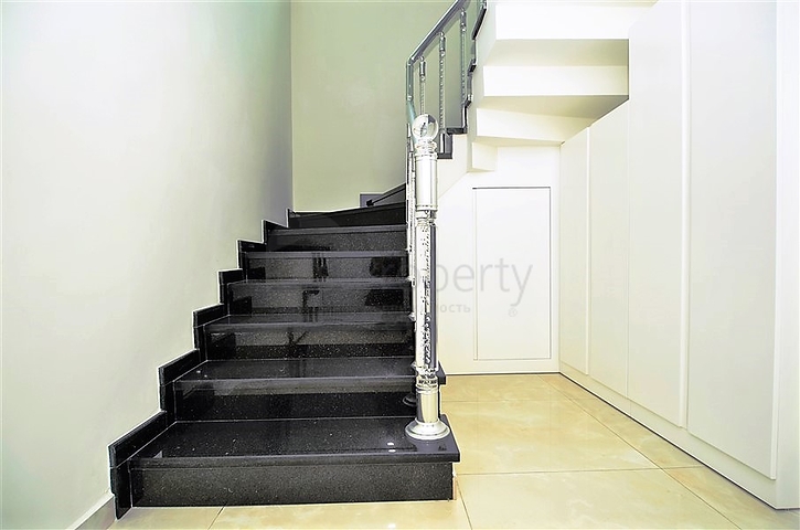 اطلالة بحر مباشرة - دوبلكس فاخرة لعشاق التميز - في الانيا 