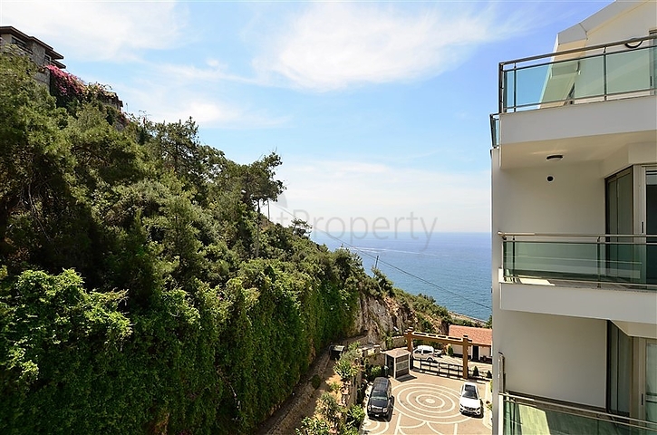 اطلالة بحر مباشرة - دوبلكس فاخرة لعشاق التميز - في الانيا 