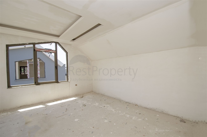 فلل 5 + 1 مع مسبح خاص في كونيالتي أنطاليا