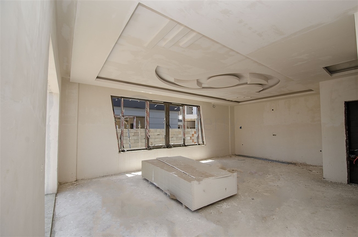 فلل 5 + 1 مع مسبح خاص في كونيالتي أنطاليا