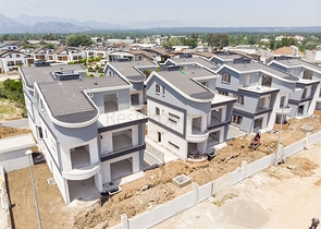 فلل 5 + 1 مع مسبح خاص في كونيالتي أنطاليا