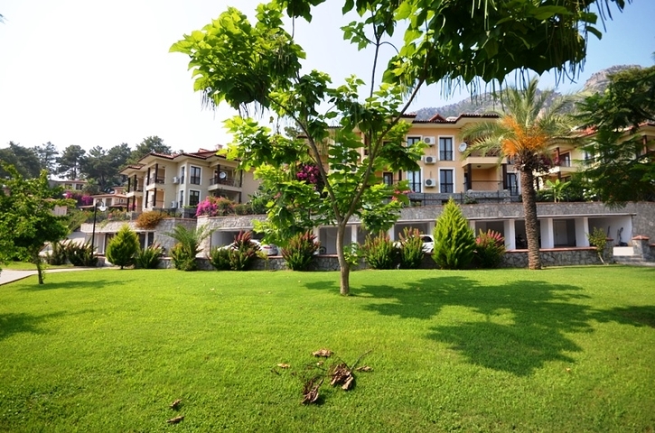 فيلات وشقق للبيع في فتحية 