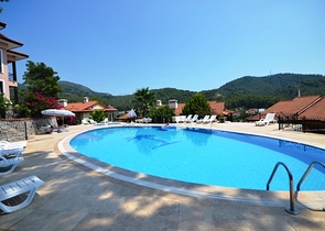 فيلات وشقق للبيع في فتحية 