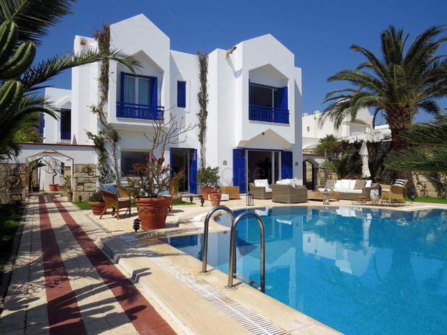 حصريا منزل مع إطلاله بحريه علي خليج بودروم