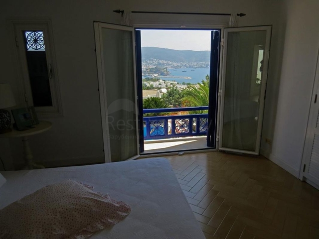 حصريا منزل مع إطلاله بحريه علي خليج بودروم